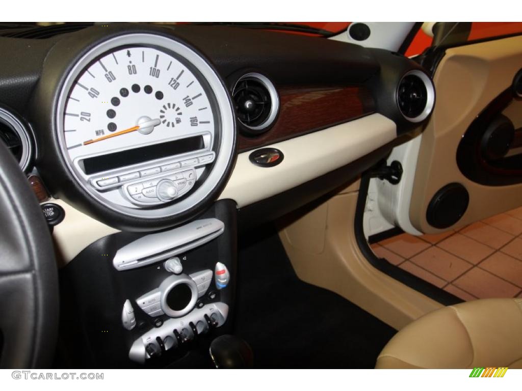 2009 Cooper Clubman - Pepper White / Gravity Tuscan Beige Leather photo #29