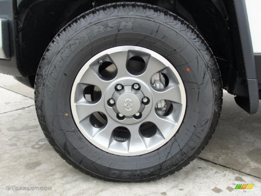 2011 Toyota FJ Cruiser 4WD Wheel Photo #43242516
