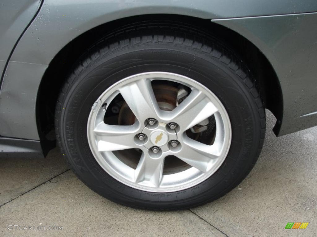 2005 Malibu Maxx LS Wagon - Medium Gray Metallic / Gray photo #13