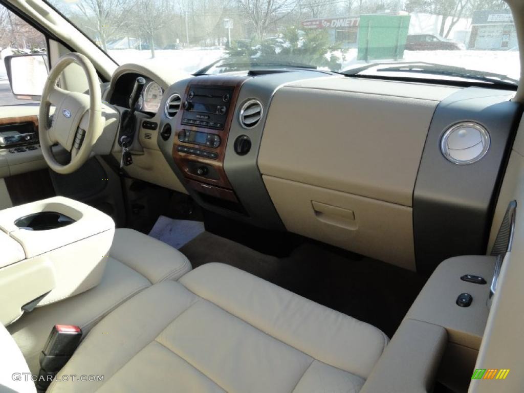 2004 F150 Lariat SuperCab - Dark Toreador Red Metallic / Tan photo #13