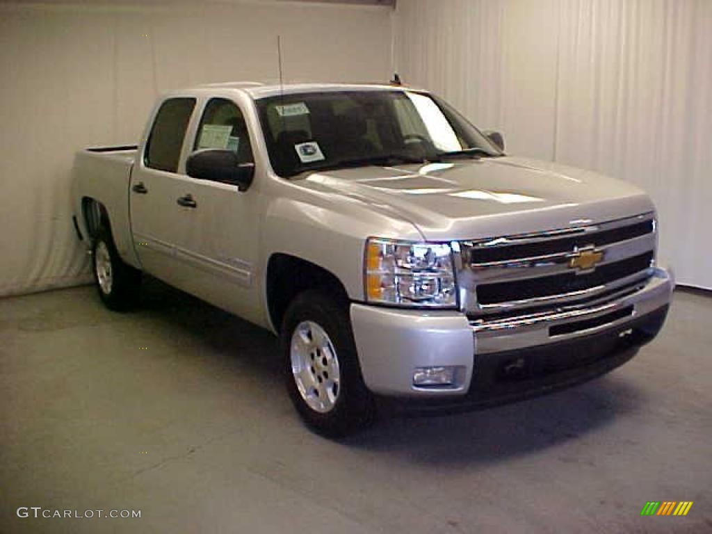 Sheer Silver Metallic Chevrolet Silverado 1500