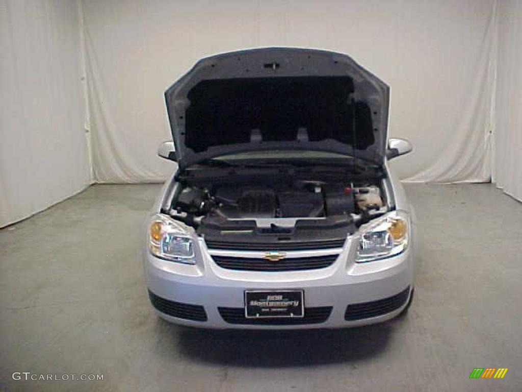 2007 Cobalt LT Sedan - Ultra Silver Metallic / Gray photo #4