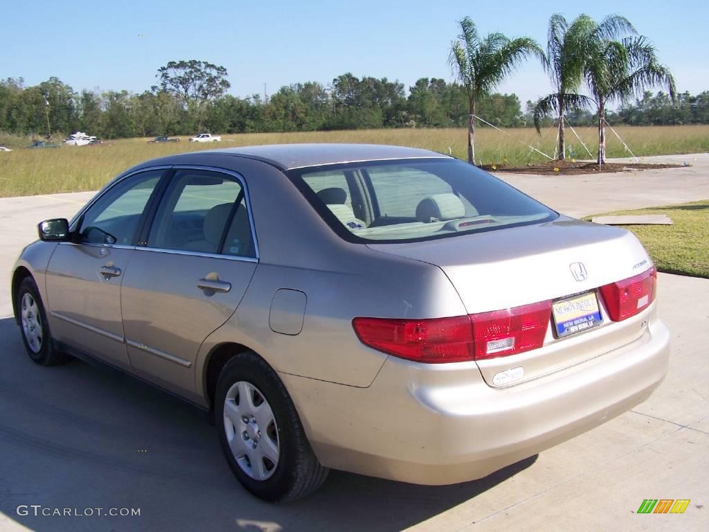 2005 Accord LX Sedan - Desert Mist Metallic / Ivory photo #5