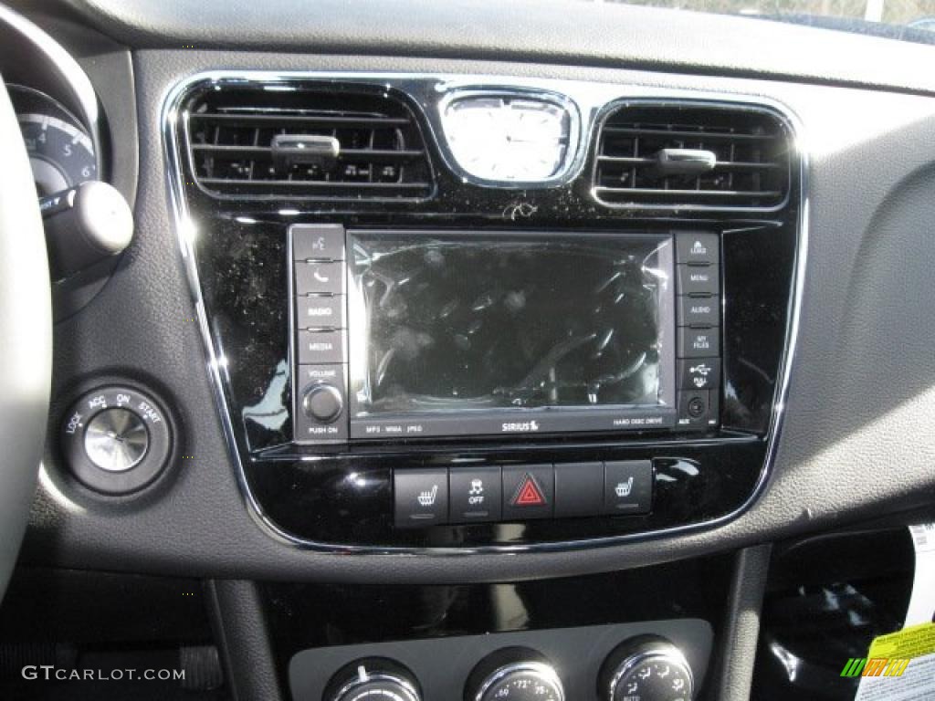 2011 Chrysler 200 Limited Controls Photo #43256550