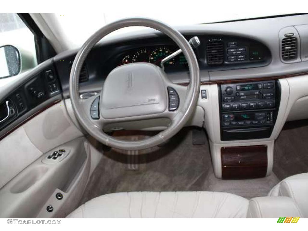 Light Graphite Interior 1997 Lincoln Continental Standard Continental Model Photo #43257542
