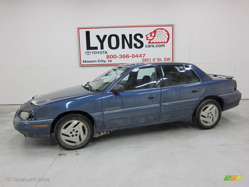 1994 Grand Am SE Sedan - Medium Blue Metallic / Dark Gray photo #1