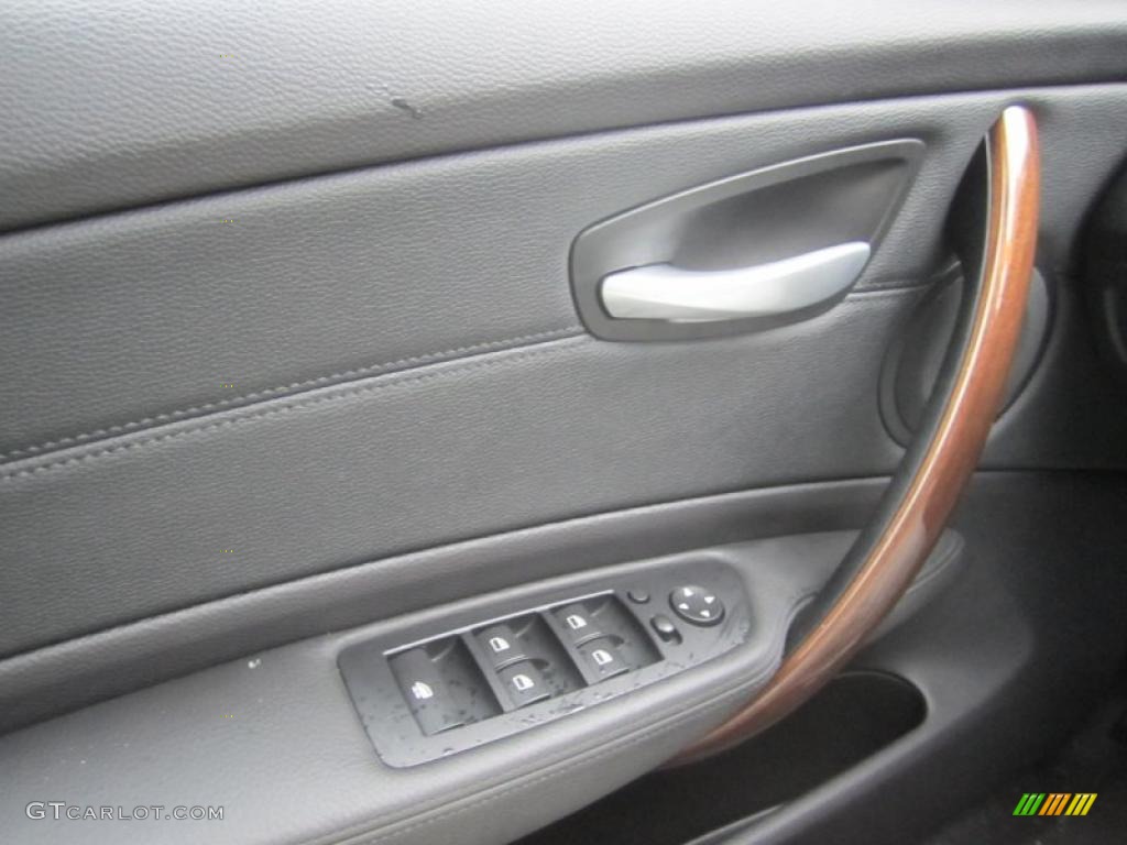 2009 1 Series 128i Convertible - Space Grey Metallic / Black photo #25