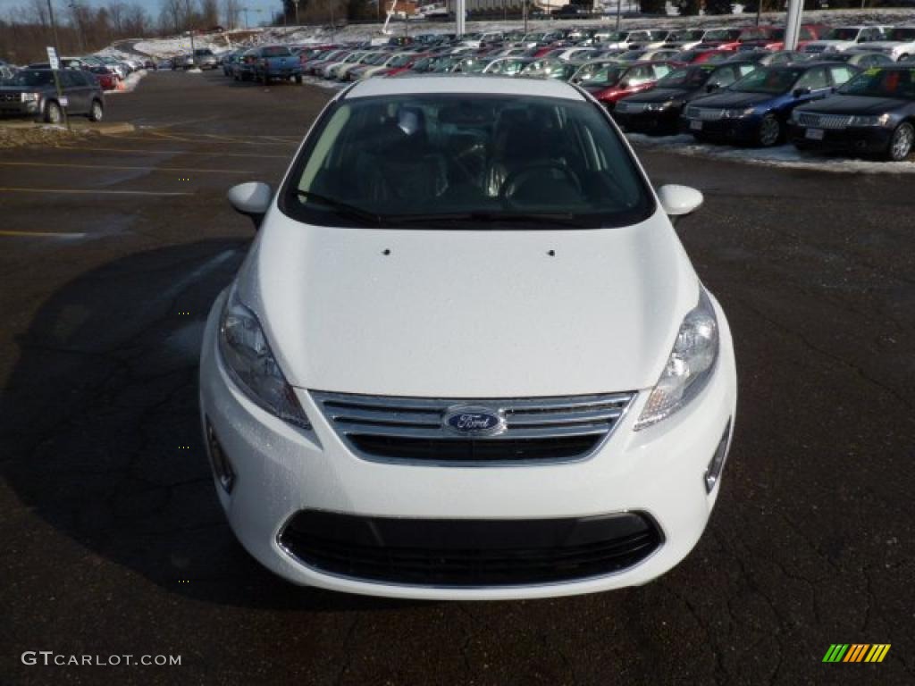 Oxford White 2011 Ford Fiesta SEL Sedan Exterior Photo #43261074