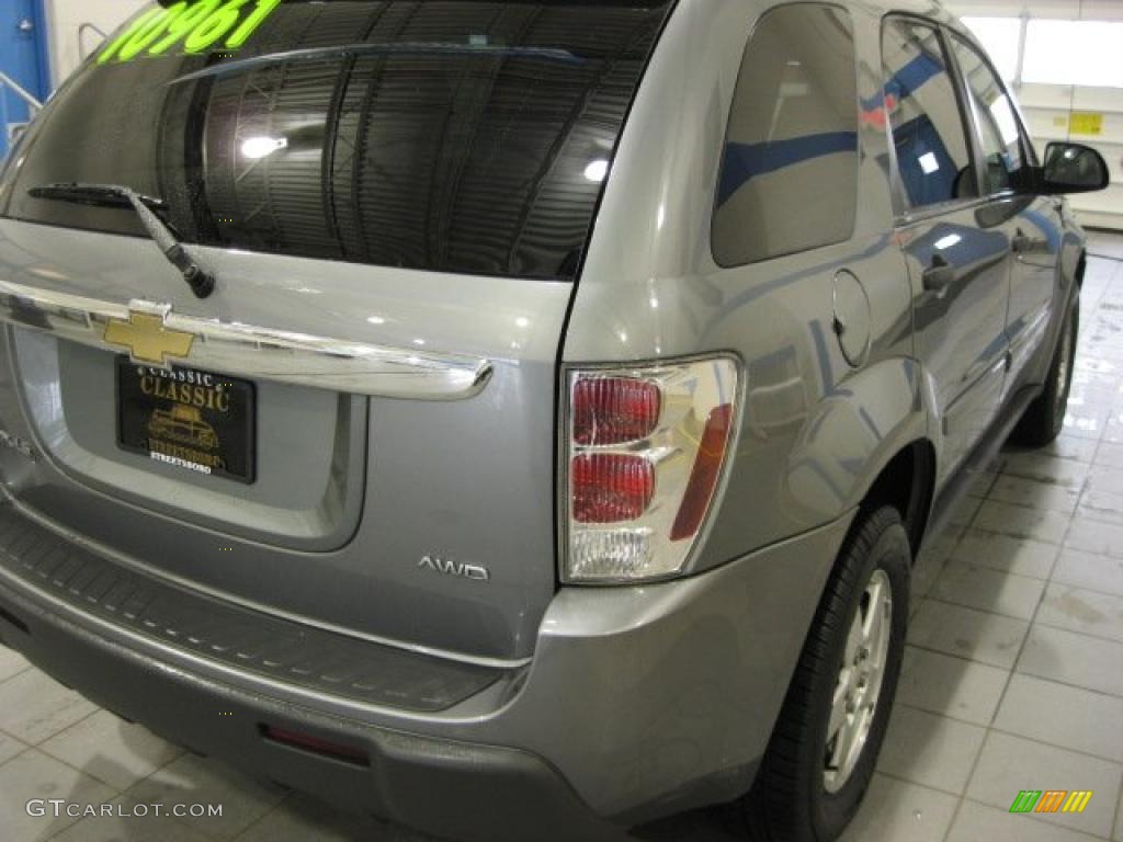 2005 Equinox LS AWD - Dark Silver Metallic / Light Gray photo #10