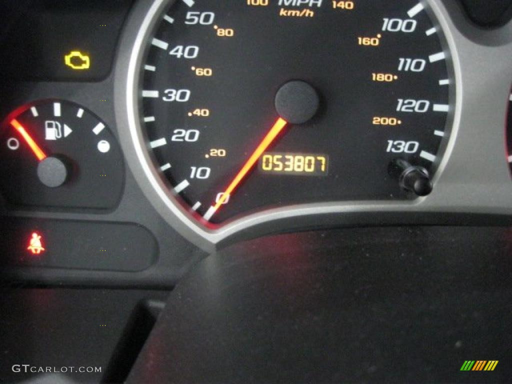 2005 Equinox LS AWD - Dark Silver Metallic / Light Gray photo #23