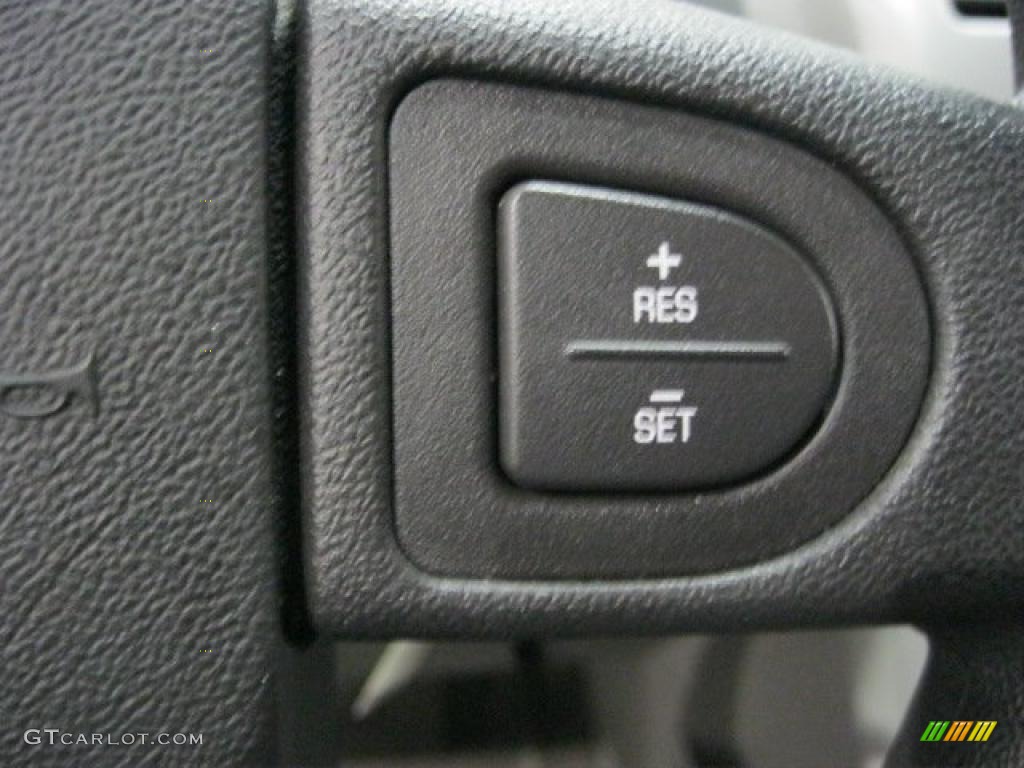 2005 Equinox LS AWD - Dark Silver Metallic / Light Gray photo #24