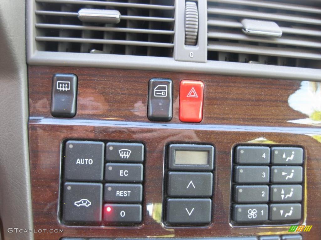 1994 Mercedes-Benz C 280 Sedan Controls Photos