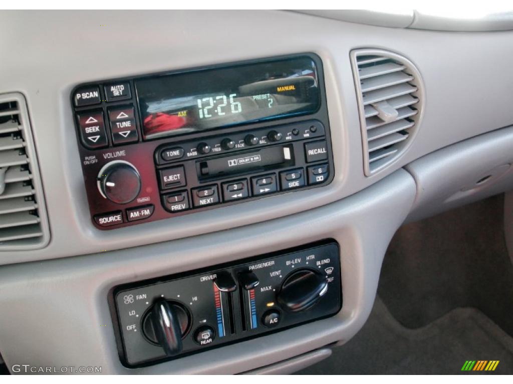 2002 Buick Century Special Edition Controls Photo #43267194
