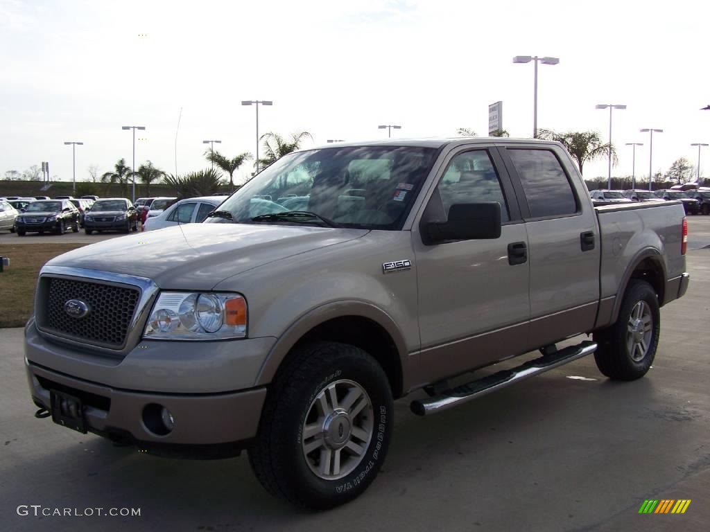 2006 F150 Lariat SuperCrew 4x4 - Smokestone Metallic / Tan photo #7