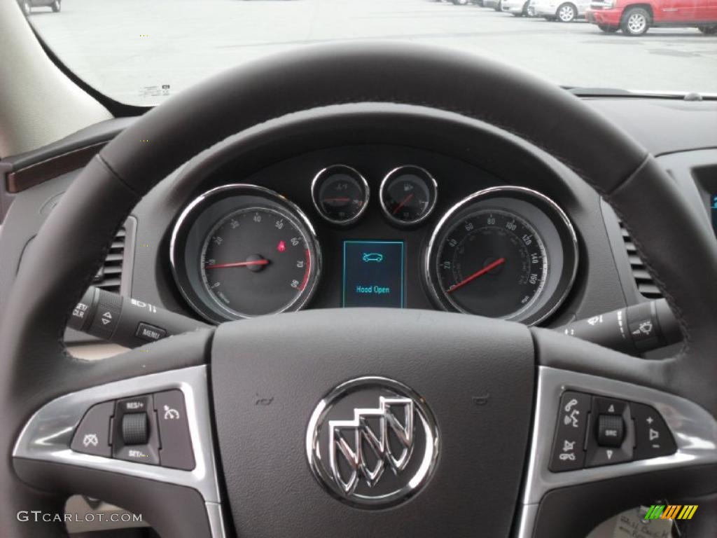 2011 Buick Regal CXL Controls Photo #43271742