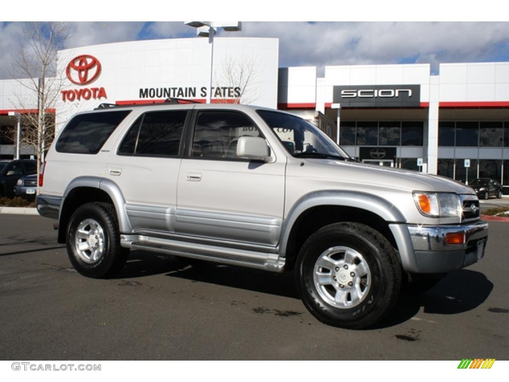 Beige Pearl Metallic Toyota 4Runner