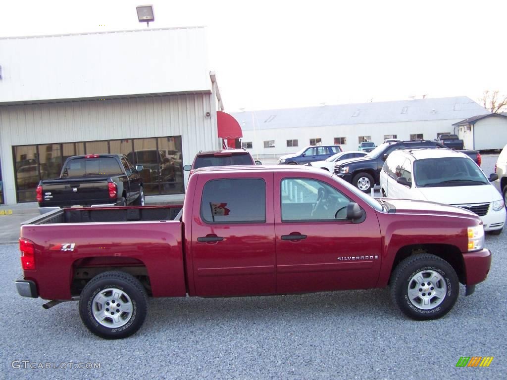 2007 Silverado 1500 LTZ Crew Cab 4x4 - Sport Red Metallic / Dark Titanium Gray photo #2