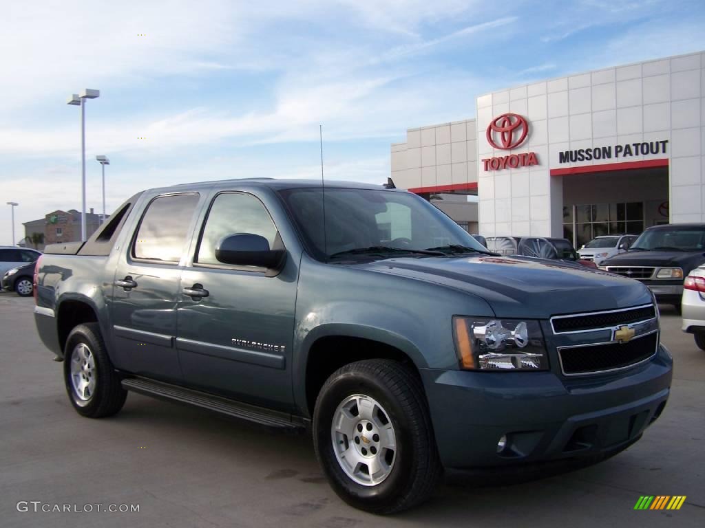 Blue Granite Metallic Chevrolet Avalanche