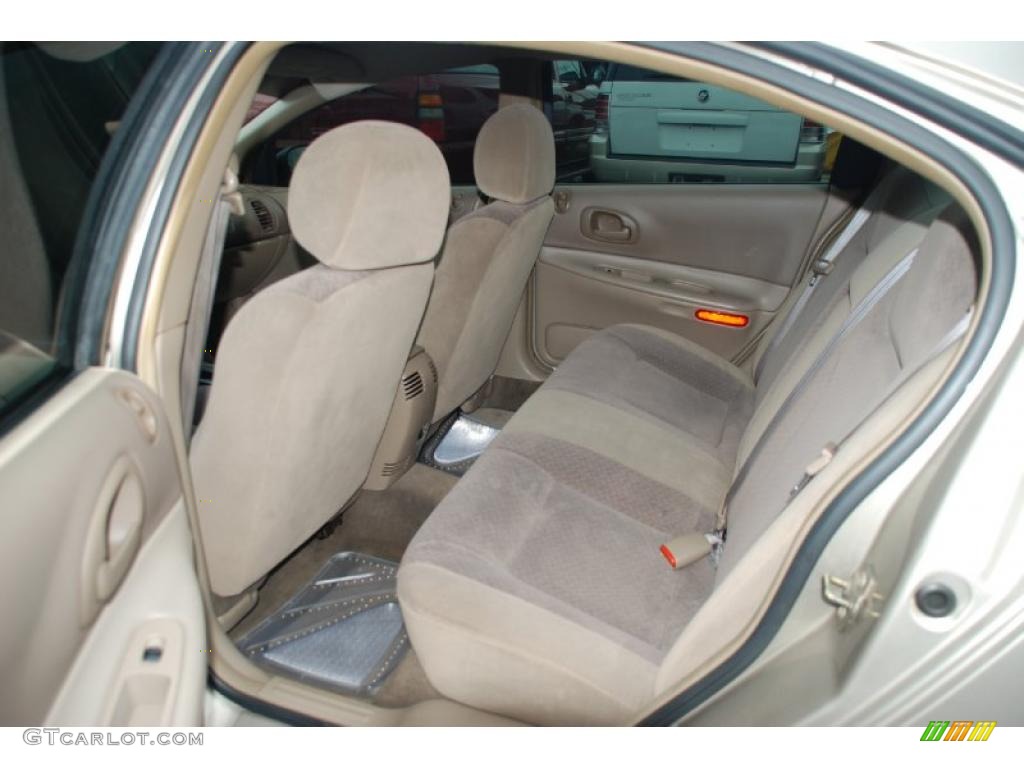 2002 Intrepid SE - Light Almond Pearl Metallic / Sandstone photo #23