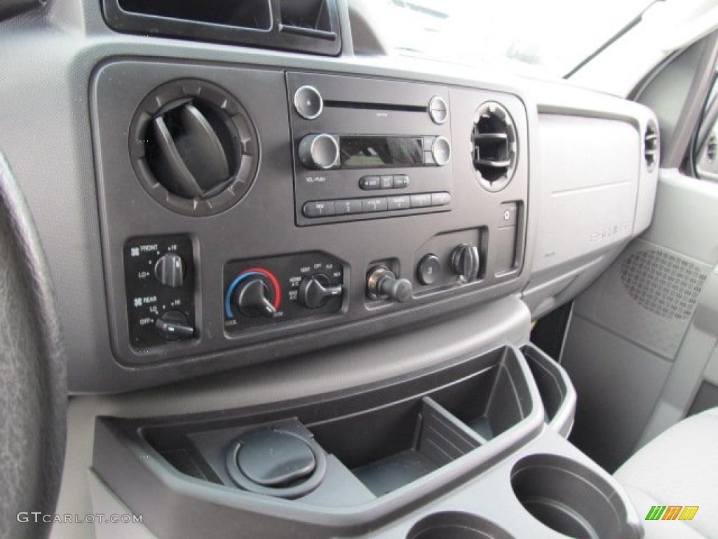2010 Ford E Series Van E350 XLT Passenger Extended Controls Photo #43285616