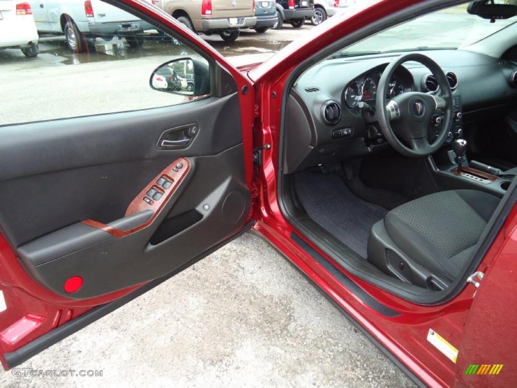 2008 G6 V6 Sedan - Performance Red Metallic / Ebony Black photo #4