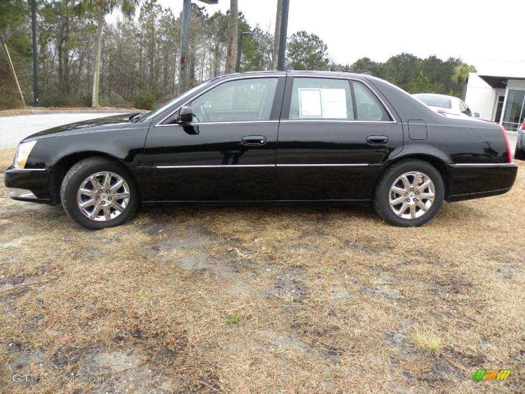 Black Raven 2010 Cadillac DTS Standard DTS Model Exterior Photo #43287712