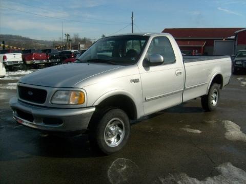 1997 Ford F150 XLT Regular Cab Data, Info and Specs