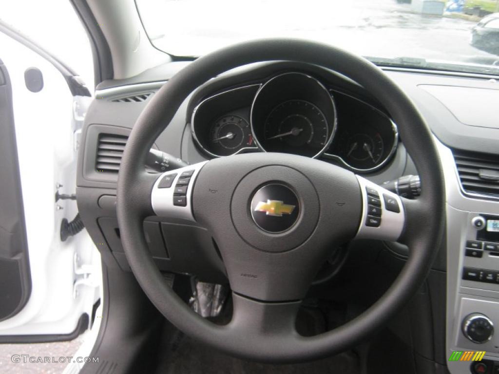 2011 Malibu LT - Summit White / Ebony photo #10