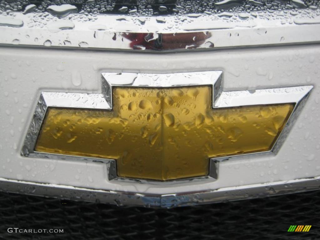 2011 Malibu LT - Summit White / Ebony photo #26