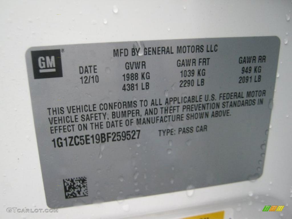 2011 Malibu LT - Summit White / Ebony photo #27