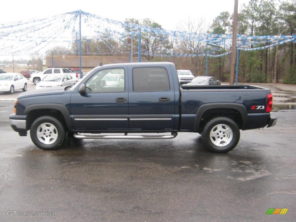 2006 Silverado 1500 Z71 Crew Cab 4x4 - Blue Granite Metallic / Medium Gray photo #2