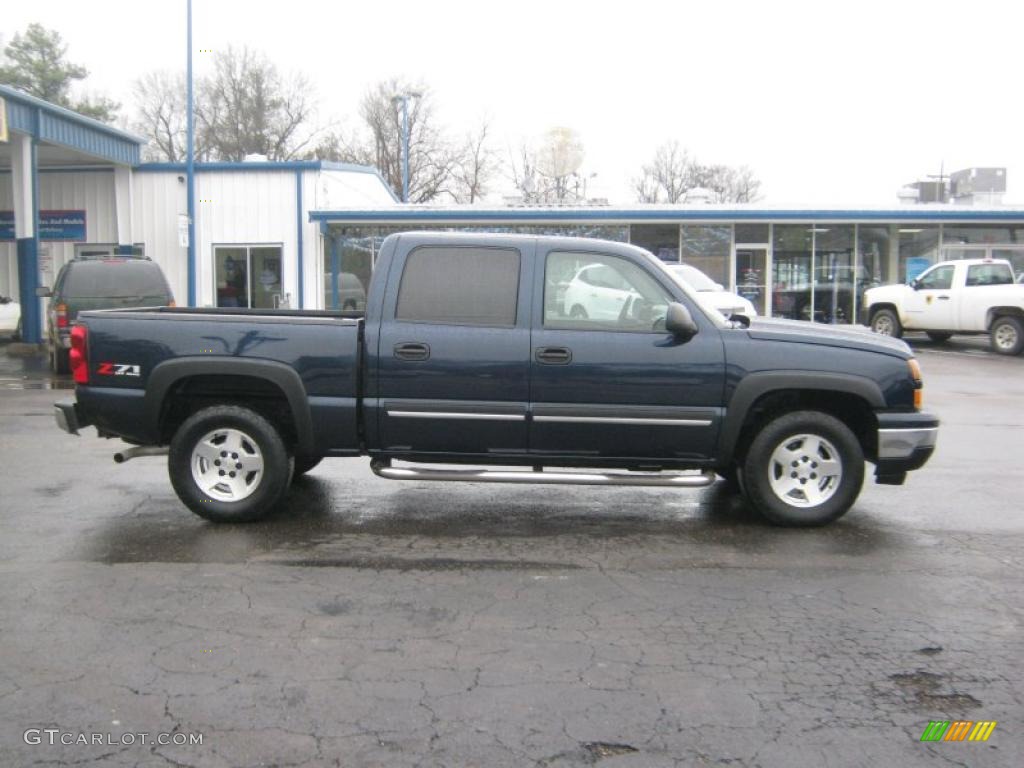 2006 Silverado 1500 Z71 Crew Cab 4x4 - Blue Granite Metallic / Medium Gray photo #6