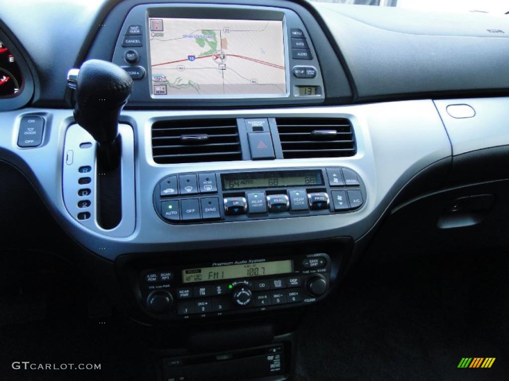 2010 Honda Odyssey Touring Controls Photo #43299032