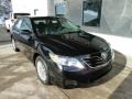 Black - Camry LE Photo No. 6