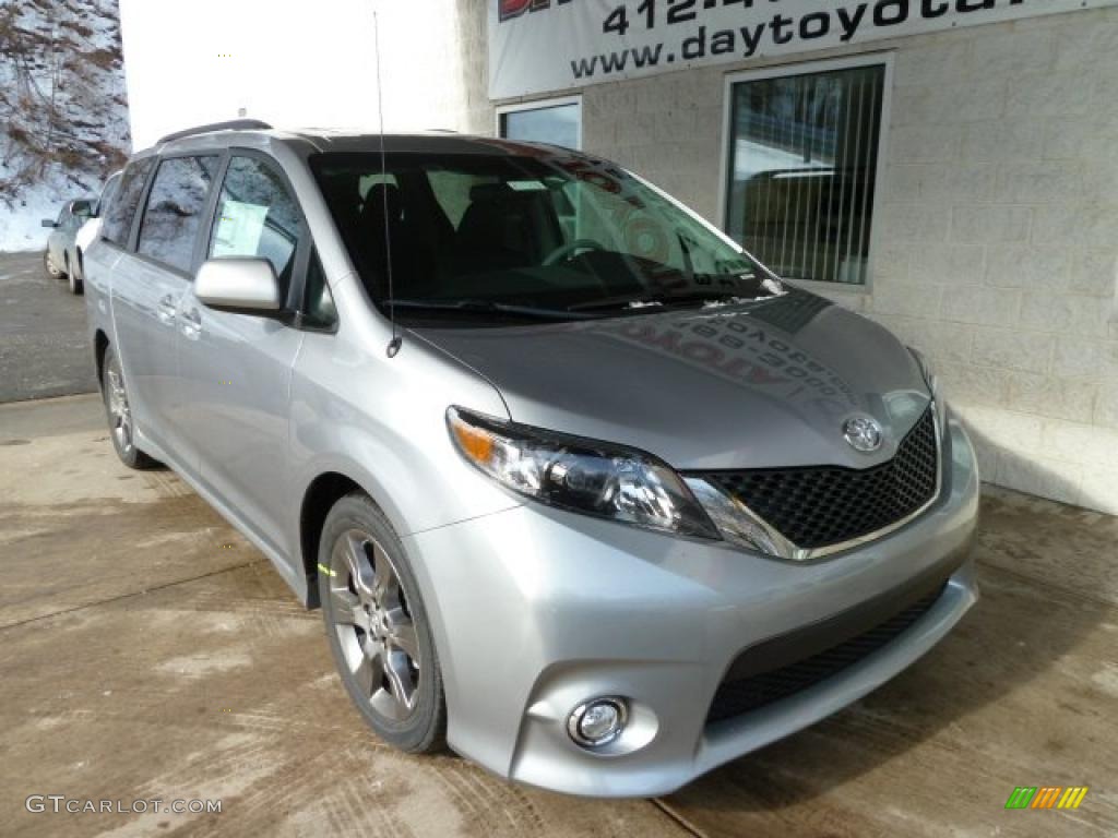 2011 Sienna SE - Silver Sky Metallic / Dark Charcoal photo #8