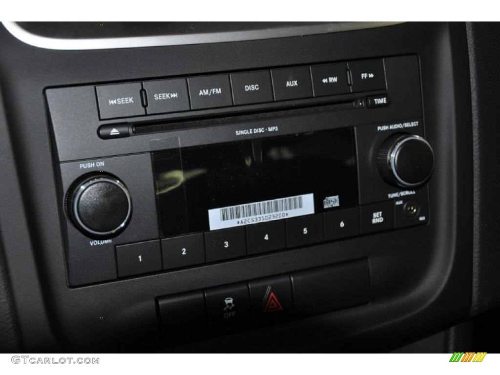 2011 Dodge Avenger Express Controls Photo #43304004