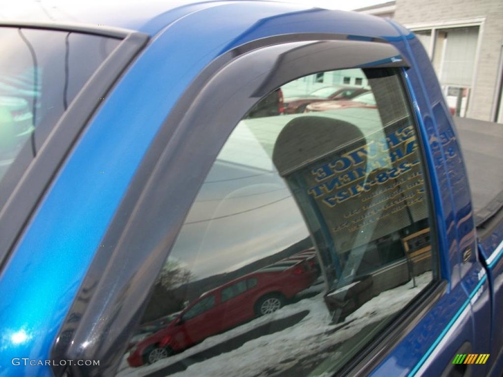 2003 Silverado 1500 LS Regular Cab 4x4 - Arrival Blue Metallic / Dark Charcoal photo #13