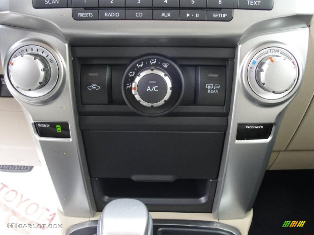 2011 Toyota 4Runner SR5 Controls Photo #43308611