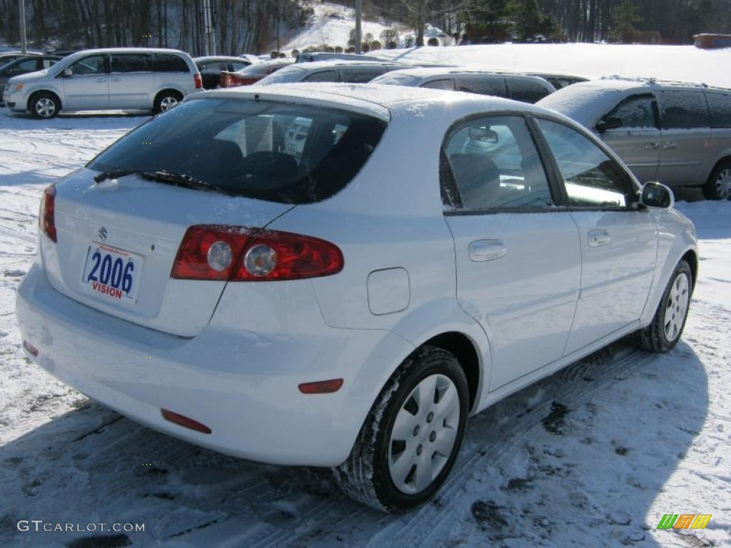 2006 Reno  - Absolute White / Gray photo #2