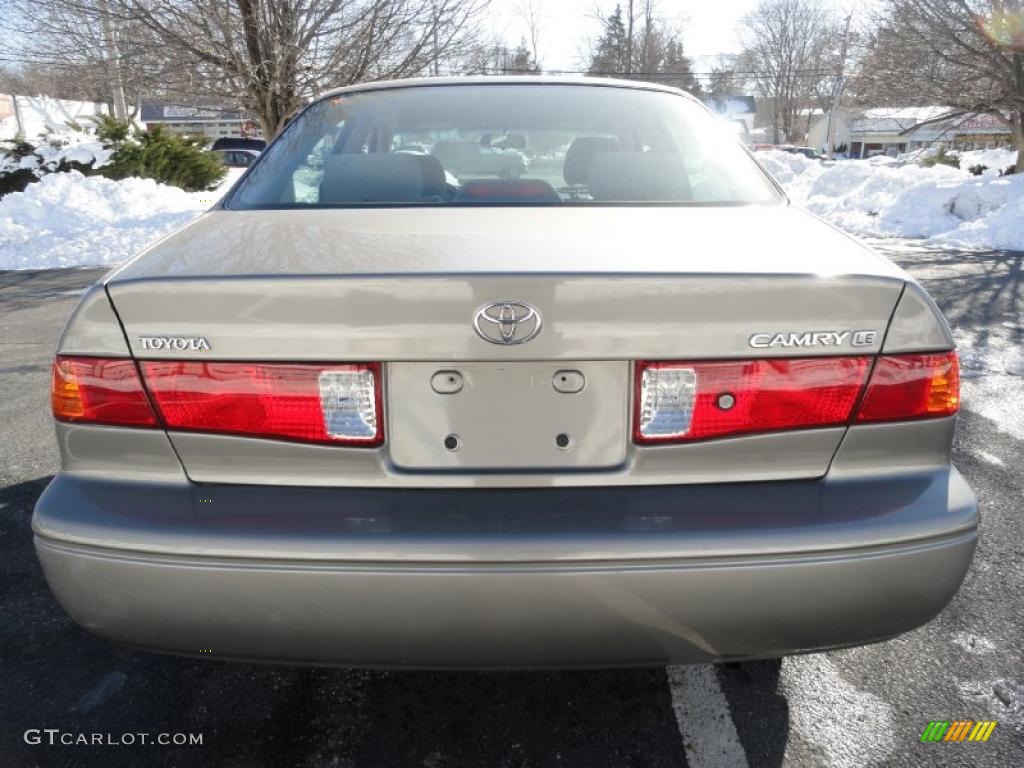 2001 Camry LE - Antique Sage Pearl / Gray photo #5