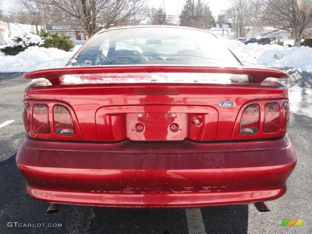 1995 Mustang GT Coupe - Laser Red Metallic / Gray photo #5