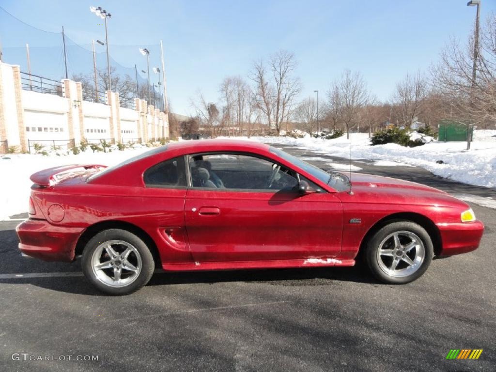 1995 Mustang GT Coupe - Laser Red Metallic / Gray photo #7