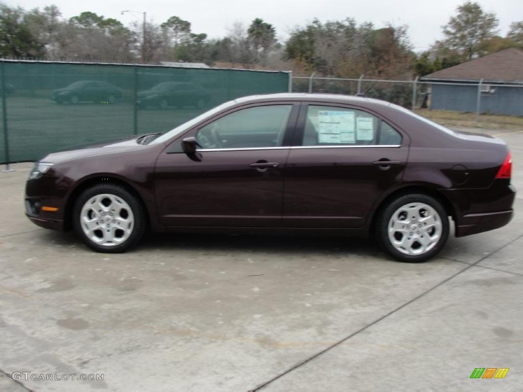 2011 Fusion SE - Bordeaux Reserve Metallic / Medium Light Stone photo #6