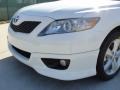 Super White - Camry SE Photo No. 9