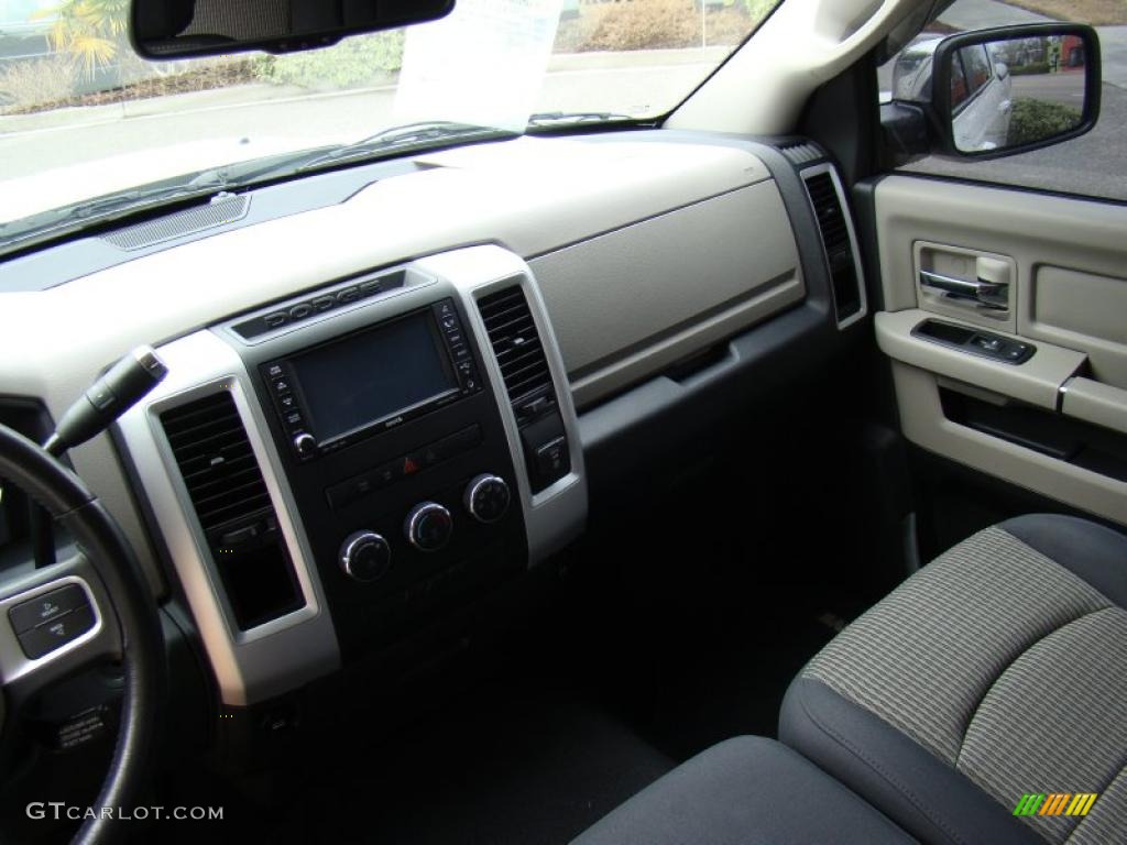 2009 Ram 1500 Big Horn Edition Crew Cab - Stone White / Dark Slate/Medium Graystone photo #21