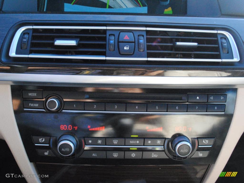 2010 BMW 7 Series 750i xDrive Sedan Controls Photo #43323784