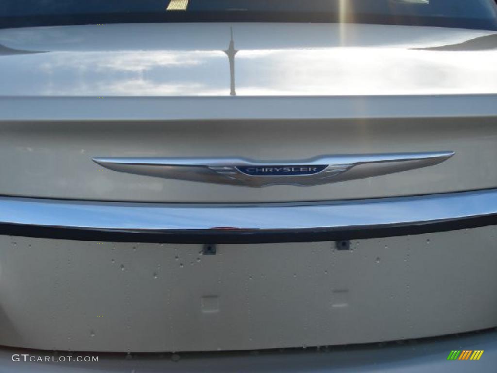 2011 Chrysler 200 Touring Marks and Logos Photo #43327675