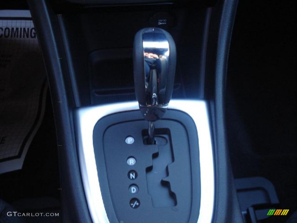 2011 Chrysler 200 Touring 6 Speed AutoStick Automatic Transmission Photo #43327731