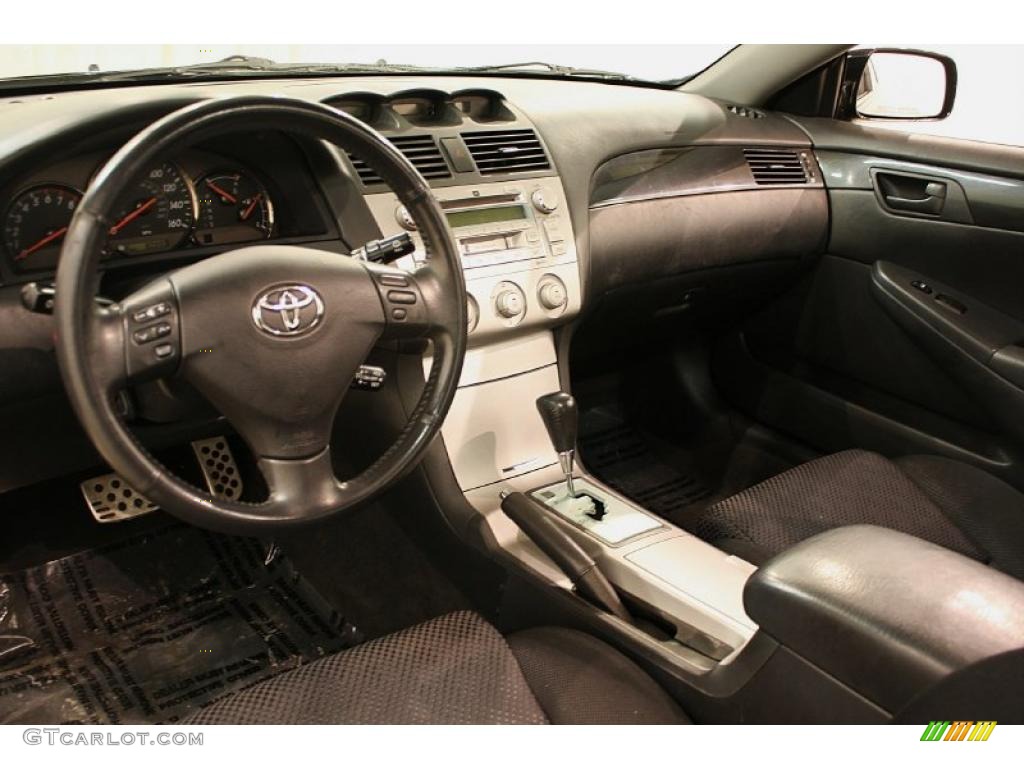 2004 Solara SE V6 Coupe - Black / Dark Stone Gray photo #8