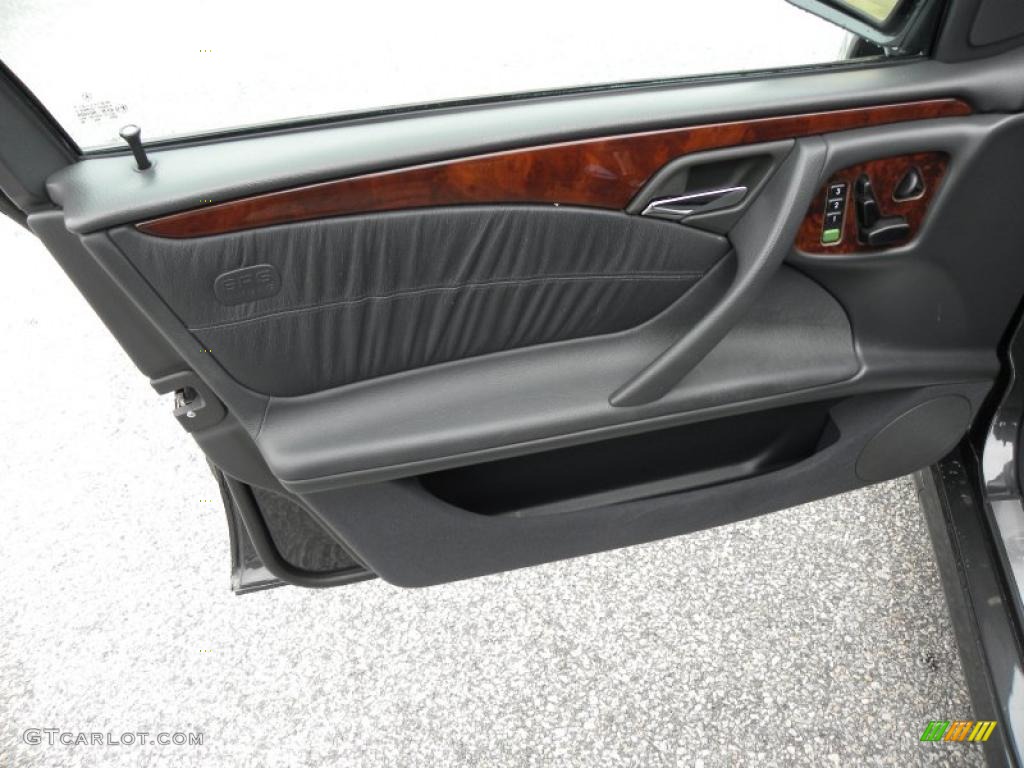 2001 Mercedes-Benz E 430 Sedan Charcoal Door Panel Photo #43331363
